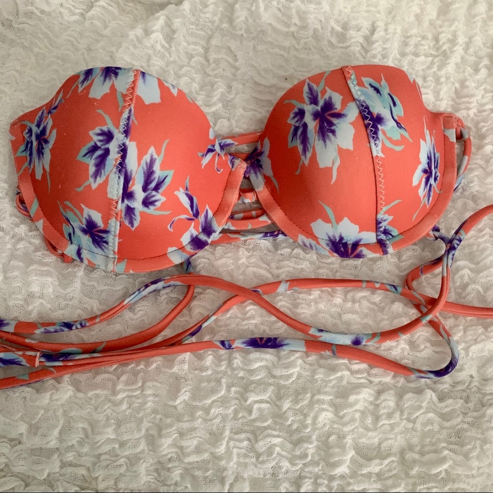 Acacia vintage aloha top